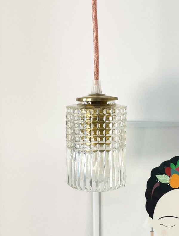 Suspension design verre et cuivre.