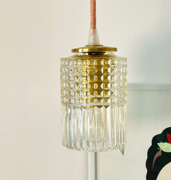 Suspension luminaire vintage en verre.