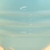 Globe en verre vintage de couleur bleu turquoise.
