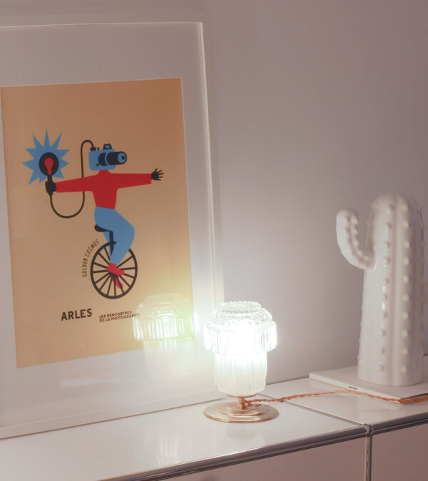 Affiche artistique et décoration d'intérieur éclairées.