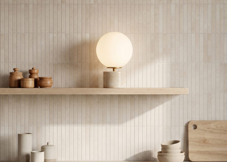lampe à poser pauline opaline pierre de lioz laiton étagère cuisine minimaliste – Alfama Chic